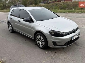 Авто Volkswagen E-Golf 2015 № 8008317