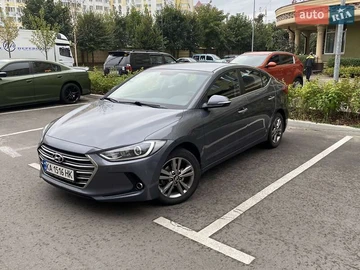 Авто Hyundai Elantra 2018 № 8009328