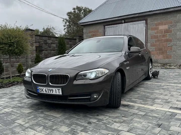 Авто BMW 5 Series 2011 № 8009337