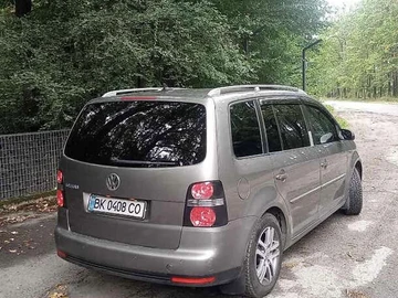 Авто Volkswagen Touran 2007 № 8009743