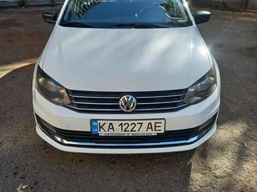 Авто Volkswagen Polo 2019 № 8009860