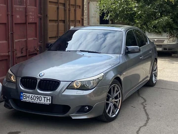 Авто BMW 5 Series 2007 № 8010210