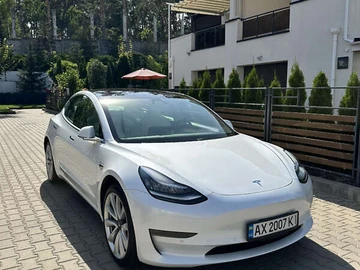 Авто Tesla Model 3 2019 № 8010498