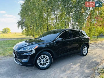 Авто Ford Kuga 2021 № 8010509