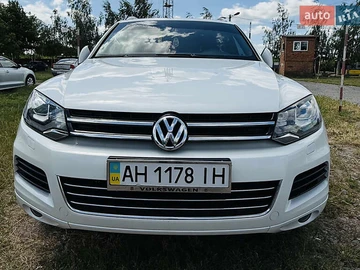Авто Volkswagen Touareg 2013 № 8010515