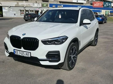 Авто BMW X5 2022 № 8010709