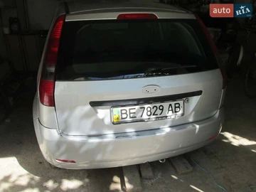 Авто Ford Fiesta 2005 № 8010868