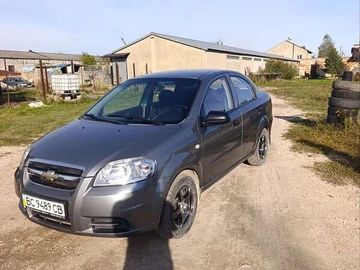 Авто Chevrolet Aveo 2010 № 8010898