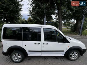 Авто Ford Tourneo Connect 2003 № 8011036