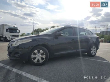 Авто Renault Megane 2011 № 8011375
