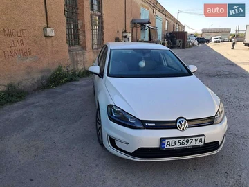 Авто Volkswagen E-Golf 2014 № 8011537