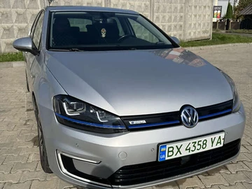 Авто Volkswagen E-Golf 2014 № 8011590
