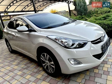 Авто Hyundai Elantra 2012 № 8011606