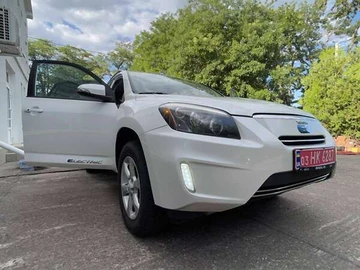 Авто Toyota Rav4 Ev 2013 № 8011712