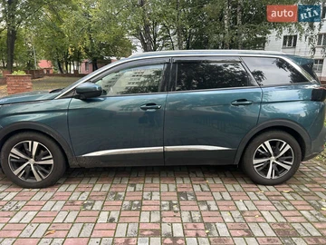 Авто Peugeot 5008 2017 № 8011983