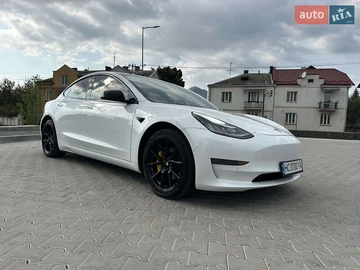 Авто Tesla Model 3 2020 № 8011997