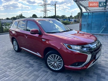 Авто Mitsubishi Outlander 2019 № 8012037