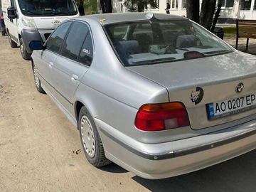 Авто BMW 5 Series 2000 № 8012120
