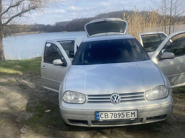 Авто Volkswagen Golf 1999 № 8012129