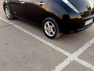 Авто Nissan Leaf 2012 № 8012426