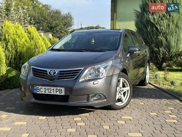 Авто Toyota Avensis 2010 № 8012667