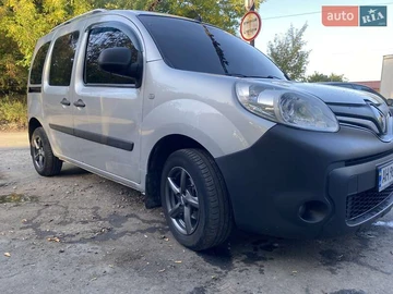 Авто Renault Kangoo 2015 № 8012677