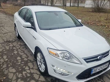 Авто Ford Mondeo 2012 № 8012835