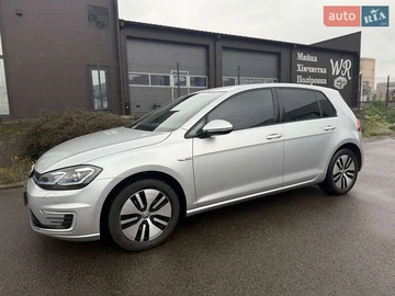 Авто Volkswagen E-Golf 2018 № 8012983