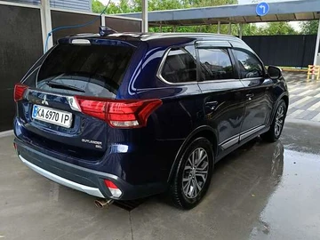 Авто Mitsubishi Outlander 2017 № 8013047