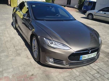 Авто Tesla Model S 2015 № 8013071