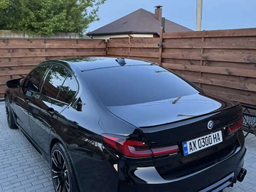 Авто BMW 5 Series 2019 № 8013231