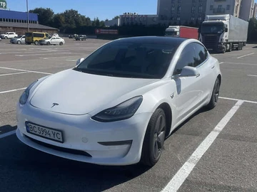 Авто Tesla Model 3 2019 № 8013511