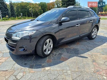 Авто Renault Megane 2010 № 8014008