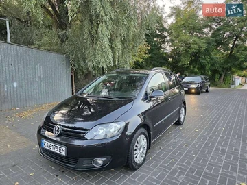Авто Volkswagen Golf Plus 2011 № 8014113