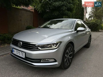 Авто Volkswagen Passat 2018 № 8014352