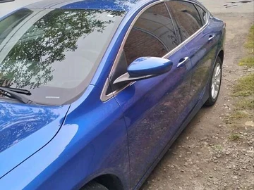 Авто Chrysler 200 2015 № 8014918