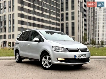 Авто Volkswagen Sharan 2010 № 8014945