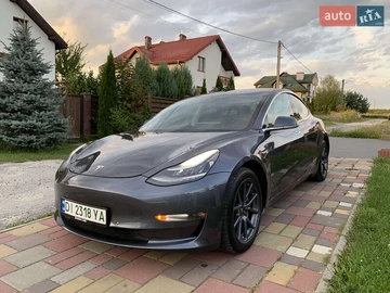 Авто Tesla Model 3 2018 № 8015092