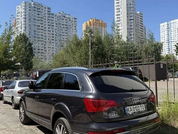 Авто Audi Q7 2011 № 8015098