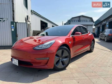 Авто Tesla Model 3 2018 № 8015125