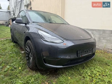 Авто Tesla Model Y 2024 № 8015153