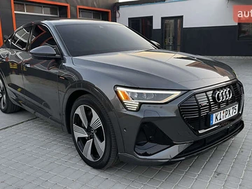 Авто Audi E-Tron 2021 № 8015165