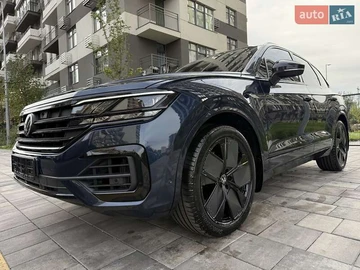 Авто Volkswagen Touareg 2023 № 8015184