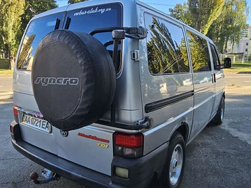 Авто Volkswagen Multivan 2000 № 8015702