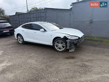 Авто Tesla Model S 2015 № 8015708