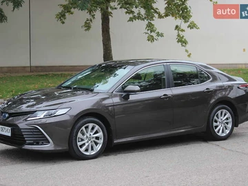 Авто Toyota Camry 2023 № 8016198