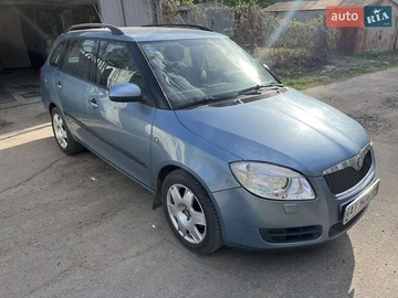 Авто Skoda Fabia 2009 № 8016406