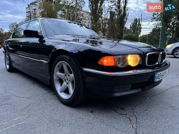 Авто BMW 7 Series 2001 № 8016561