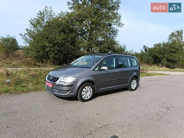 Авто Volkswagen Touran 2008 № 8016612