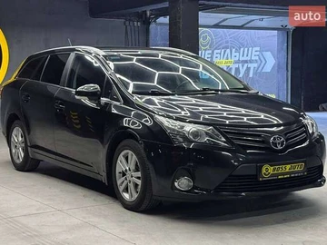 Авто Toyota Avensis Verso 2001 № 8016814